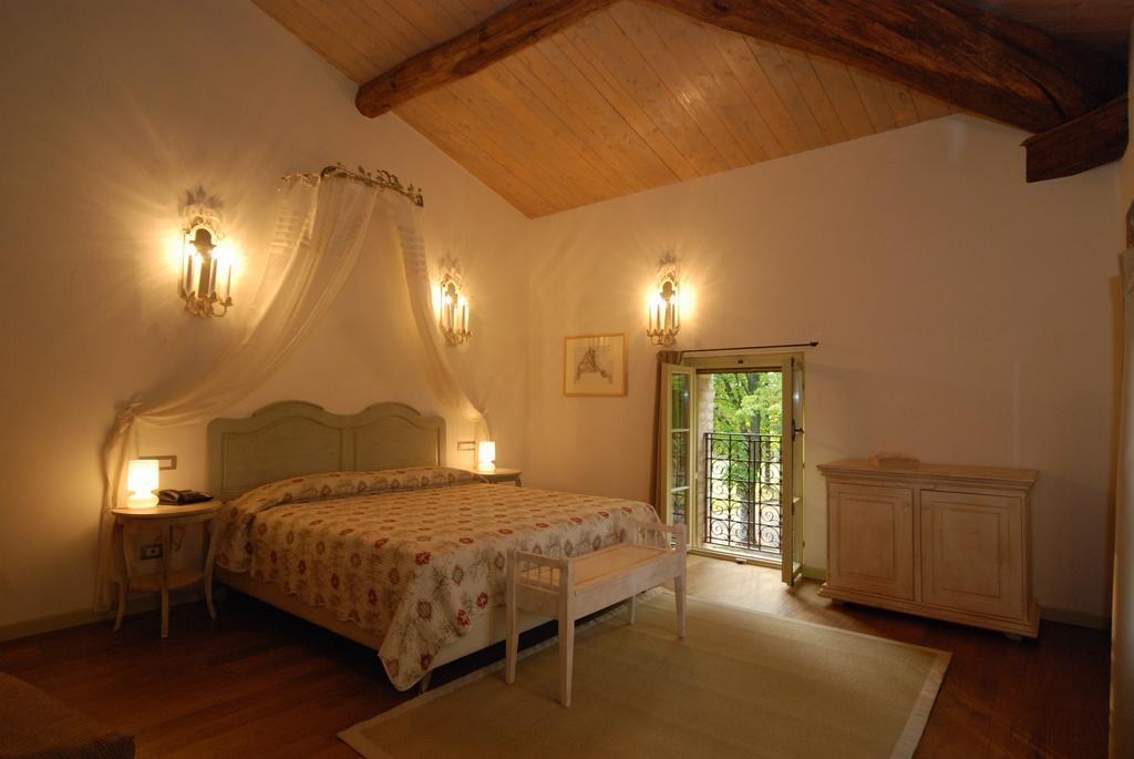 Locanda Del Re Guerriero San Pietro in Cerro Стая снимка