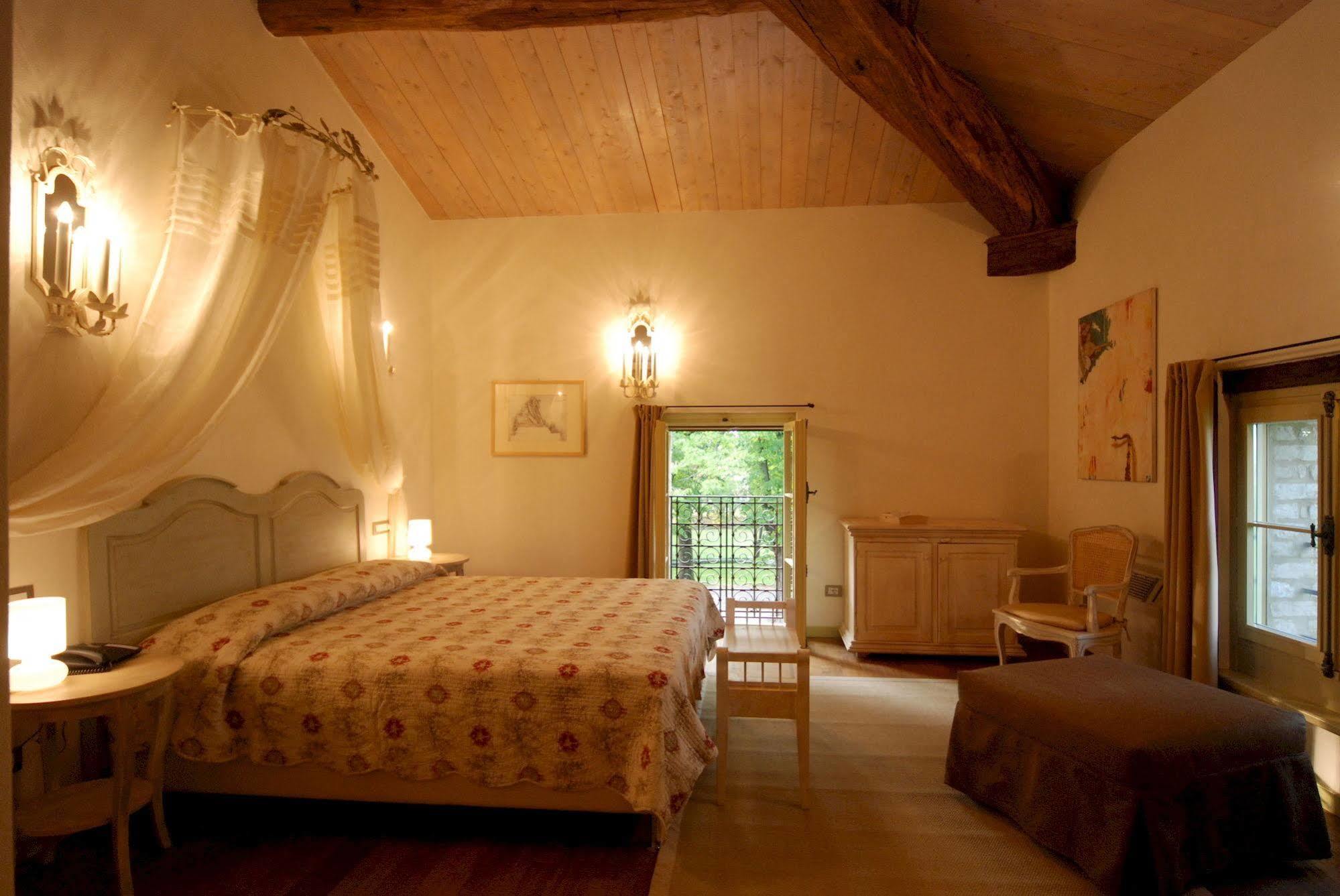 Locanda Del Re Guerriero San Pietro in Cerro Екстериор снимка