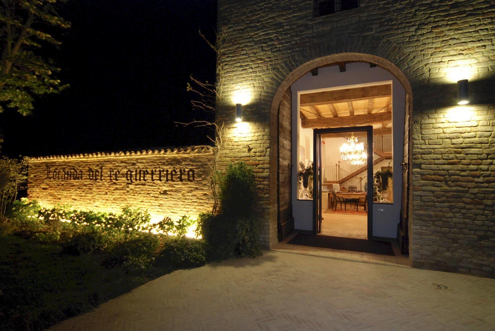 Locanda Del Re Guerriero San Pietro in Cerro Екстериор снимка